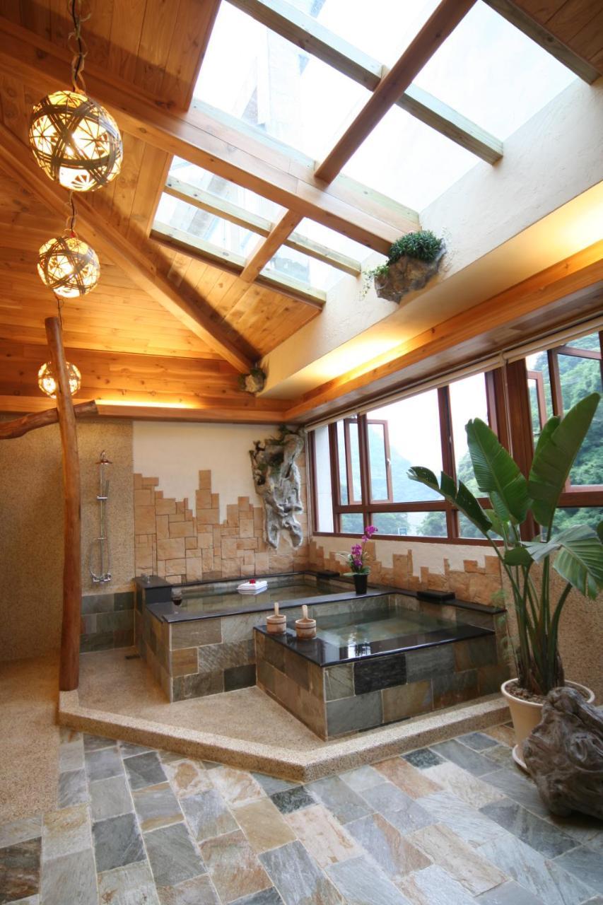 Chief Villa Hot Spring Resort Ren'ai Exterior foto